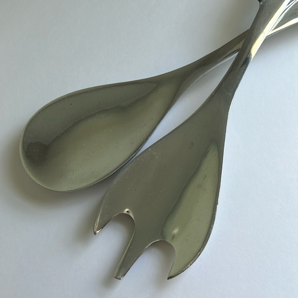 MARIPOSA Holiday Salad Server Set - Picture 3 of 6